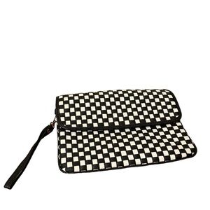 Melie Bianco Vegan Leather Woven Clutch in Black & White. VGUC